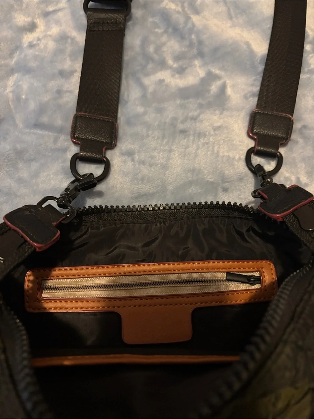Quilted Camouflage Crossbody Tote Bag - Olive Green